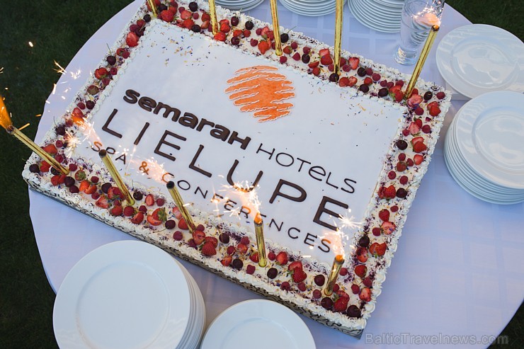 Ar kūrorta pilsētas cienīgu balli atklāta un darbu uzsākusi 4 zvaigžņu viesnīca «SemaraH Hotel Lielupe SPA & Conferences» Ar kūrorta pilsētas cienīgu balli atklāta un darbu uzsākusi 4 zvaigžņu viesnīca «SemaraH Hotel Lielupe SPA & Conferences» 178178
