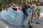 Saulkrastu svētku gājiens «No jūriņas izpeldēja…» pulcē kuplu dalībnieku skaitu