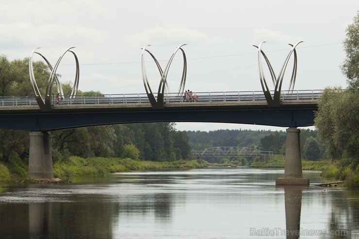 Izbrauciens ar Gaujas tramvaju ir brīnišķīgs veids kā iepazīt ievērojamākos Valmieras apskates objektus no Gaujas Izbrauciens ar Gaujas tramvaju ir brīnišķīgs veids kā iepazīt ievērojamākos Valmieras apskates objektus no Gaujas 179409
