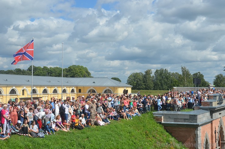 Daugavpils cietoksnī risinājās jau 2. Starptautiskais kara vēstures rekonstrukcijas klubu festivāls Daugavpils cietoksnī risinājās jau 2. Starptautiskais kara vēstures rekonstrukcijas klubu festivāls