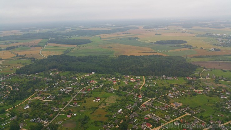 Travelnews.lv redakcija ar jauno Audi A3 Sportback dodas palidot ar LMT gaisa balonu virs Saldus apkārtnes Travelnews.lv redakcija ar jauno Audi A3 Sportback dodas palidot ar LMT gaisa balonu virs Saldus apkārtnes 180413