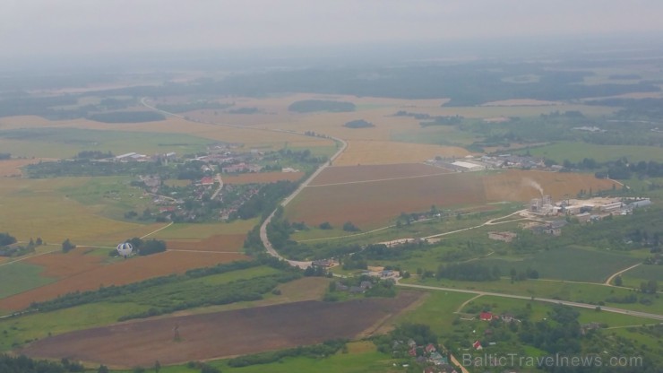 Travelnews.lv redakcija ar jauno Audi A3 Sportback dodas palidot ar LMT gaisa balonu virs Saldus apkārtnes Travelnews.lv redakcija ar jauno Audi A3 Sportback dodas palidot ar LMT gaisa balonu virs Saldus apkārtnes 180415
