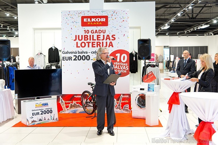Akcijas «ELKOR PLAZA 10 gadi» uzvarētāja iegūst galveno balvu, kura ir ceļojums no tūroperatora Alida Tours 2.000 eiro vērtībā Akcijas «ELKOR PLAZA 10 gadi» uzvarētāja iegūst galveno balvu, kura ir ceļojums no tūroperatora Alida Tours 2.000 eiro vērtībā 180919