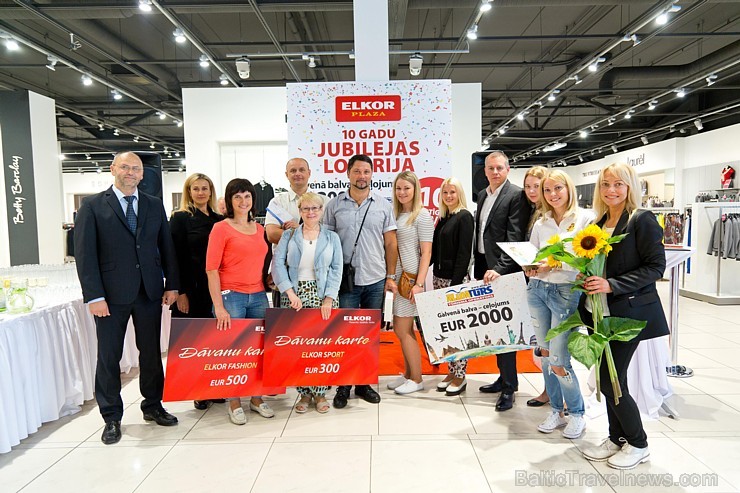 Akcijas «ELKOR PLAZA 10 gadi» uzvarētāja iegūst galveno balvu, kura ir ceļojums no tūroperatora Alida Tours 2.000 eiro vērtībā Akcijas «ELKOR PLAZA 10 gadi» uzvarētāja iegūst galveno balvu, kura ir ceļojums no tūroperatora Alida Tours 2.000 eiro vērtībā 180939