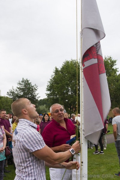Ar krāšņu un daudzveidīgu svētku programmu Limbaži atzīmē 793. jubileju 180964