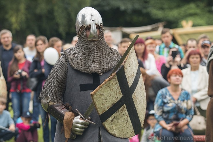 Ar krāšņu un daudzveidīgu svētku programmu Limbaži atzīmē 793. jubileju 181000
