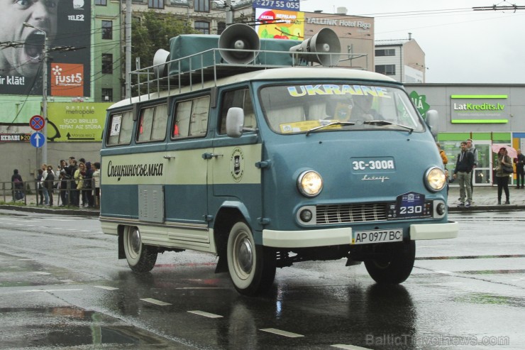 Starptautiskais seno spēkratu salidojums «Rīga Retro» pulcē retro auto cienītājus 181762