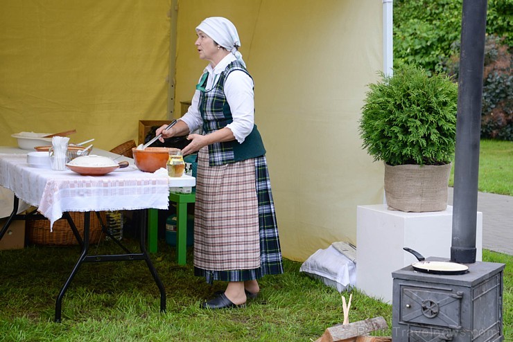 Talsos ar plašu vērienu atzīmēja Talsu draugu dienas Prieņu zīmē un rīkoja tradicionālo Dižmāras gadatirgu ar devīzi Talsos ar plašu vērienu atzīmēja Talsu draugu dienas Prieņu zīmē un rīkoja tradicionālo Dižmāras gadatirgu ar devīzi