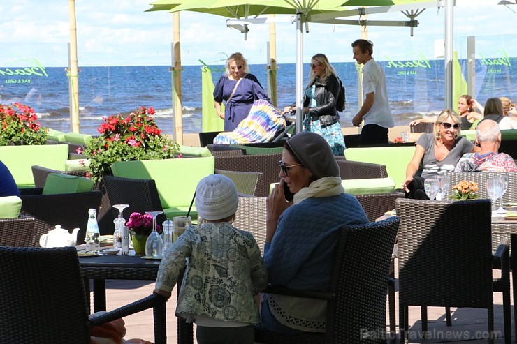 Jūrmalas piecu zvaigžņu viesnīca «Baltic Beach Hotel» aicina baudīt vasaru vairāku līmeņu terasēs Jūrmalas piecu zvaigžņu viesnīca «Baltic Beach Hotel» aicina baudīt vasaru vairāku līmeņu terasēs 182405