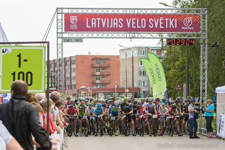 Jau otro gadu pēc kārtas Olainē norisinājās vērienīgie «Latvijas Velo svētki», kuros tika apbalvoti rezultatīvākie un atraktīvākie riteņbraukšanas pro Jau otro gadu pēc kārtas Olainē norisinājās vērienīgie «Latvijas Velo svētki», kuros tika apbalvoti rezultatīvākie un atraktīvākie riteņbraukšanas pro 182445