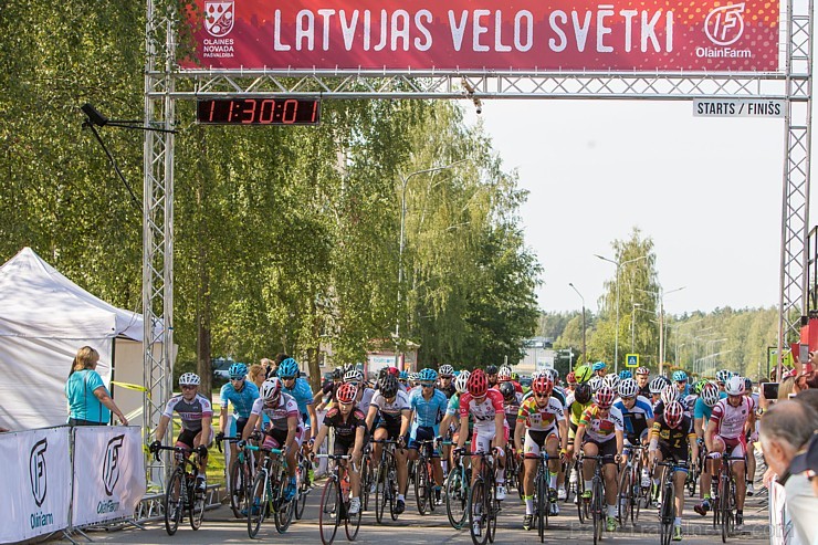 Jau otro gadu pēc kārtas Olainē norisinājās vērienīgie «Latvijas Velo svētki», kuros tika apbalvoti rezultatīvākie un atraktīvākie riteņbraukšanas pro Jau otro gadu pēc kārtas Olainē norisinājās vērienīgie «Latvijas Velo svētki», kuros tika apbalvoti rezultatīvākie un atraktīvākie riteņbraukšanas pro 182449