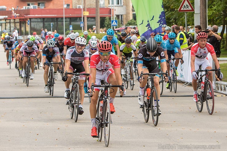 Jau otro gadu pēc kārtas Olainē norisinājās vērienīgie «Latvijas Velo svētki», kuros tika apbalvoti rezultatīvākie un atraktīvākie riteņbraukšanas pro Jau otro gadu pēc kārtas Olainē norisinājās vērienīgie «Latvijas Velo svētki», kuros tika apbalvoti rezultatīvākie un atraktīvākie riteņbraukšanas pro 182452