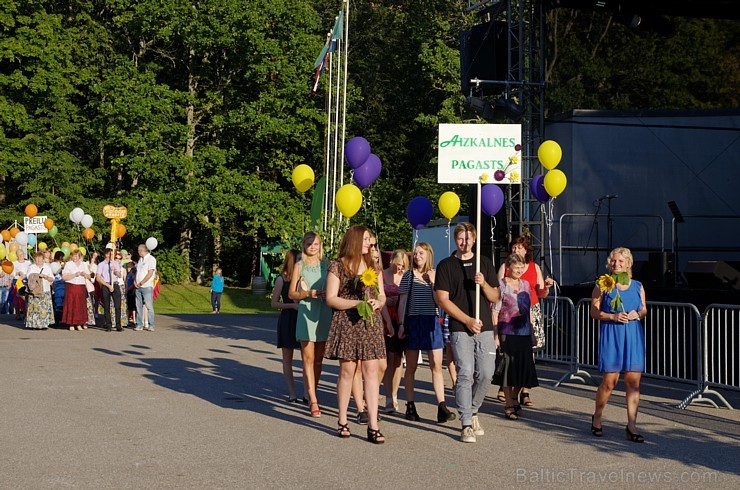 Preiļi trīs dienu garumā ar sportiskiem, kulturāliem notikumiem, košu gājienu un starptautisko leļļu festivālu svinējuši pilsētas svētkus Preiļi trīs dienu garumā ar sportiskiem, kulturāliem notikumiem, košu gājienu un starptautisko leļļu festivālu svinējuši pilsētas svētkus 182603