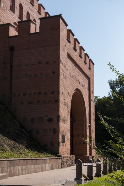 Zelta vārti ir unikāls Jaroslava Gudrā laiku arhitektūras piemineklis Kijevā 182755