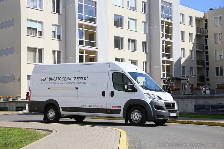 Pagājušās nedēļas nogalē aizritējušas Fiat Professional klientu dienas, kur ikvienam bija iespēja iepazīties ar jaunajiem Fiat Professional modeļiem. Pagājušās nedēļas nogalē aizritējušas Fiat Professional klientu dienas, kur ikvienam bija iespēja iepazīties ar jaunajiem Fiat Professional modeļiem. 182775