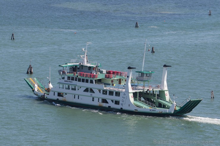 Travelnews.lv sadarbībā ar tūropeatoru Novatours vēro ūdens transporta līdzekļu dažādību Venēcijā Travelnews.lv sadarbībā ar tūropeatoru Novatours vēro ūdens transporta līdzekļu dažādību Venēcijā 182995