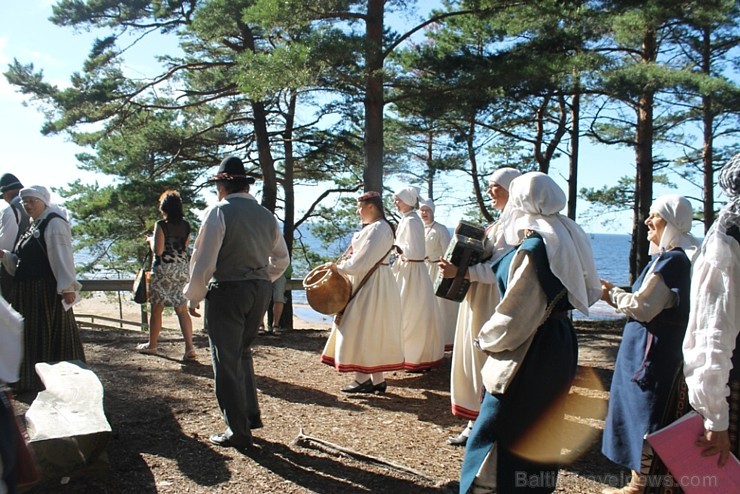 5. Saulkrastu folkloras festivāls «Pa saulei» pulcēja folkloristus no visas Latvijas 183259
