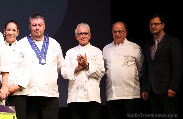 «Latvijas 2016.gada pavārs» un «Latvijas pavārzellis 2016» titulu īpašnieki 9.09.2016 tika sveikti Vecmīlgrāvja kultūras namā «Ziemeļblāzma», ko organ «Latvijas 2016.gada pavārs» un «Latvijas pavārzellis 2016» titulu īpašnieki 9.09.2016 tika sveikti Vecmīlgrāvja kultūras namā «Ziemeļblāzma», ko organ 183758