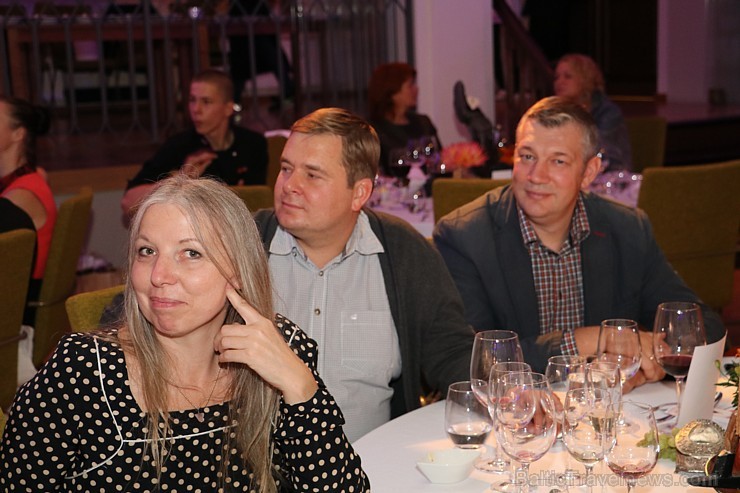 «Latvijas 2016.gada pavārs» un «Latvijas pavārzellis 2016» titulu īpašnieki 9.09.2016 tika sveikti Vecmīlgrāvja kultūras namā «Ziemeļblāzma», ko organ 183760
