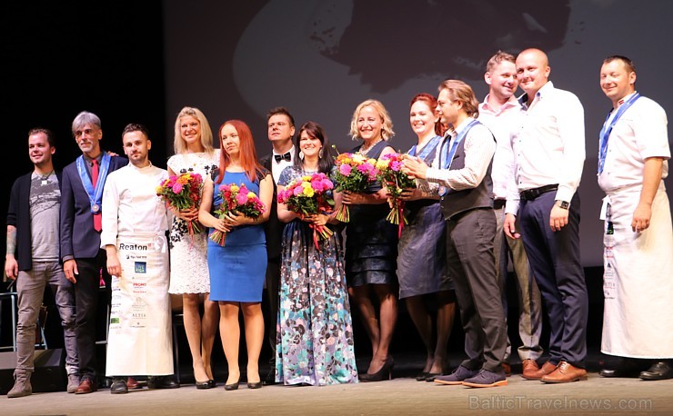 «Latvijas 2016.gada pavārs» un «Latvijas pavārzellis 2016» titulu īpašnieki 9.09.2016 tika sveikti Vecmīlgrāvja kultūras namā «Ziemeļblāzma», ko organ «Latvijas 2016.gada pavārs» un «Latvijas pavārzellis 2016» titulu īpašnieki 9.09.2016 tika sveikti Vecmīlgrāvja kultūras namā «Ziemeļblāzma», ko organ 183783