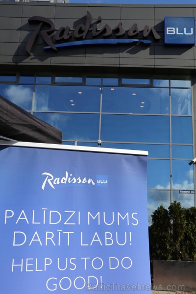 Pie viesnīcas «Radisson Blu Latvija» pret ziedojumu var malkot kafiju/tēju ar bulciņām 183958