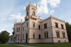 Alūksnes Jaunā pils  ir angļu neogotikas stila pils Alūksnē