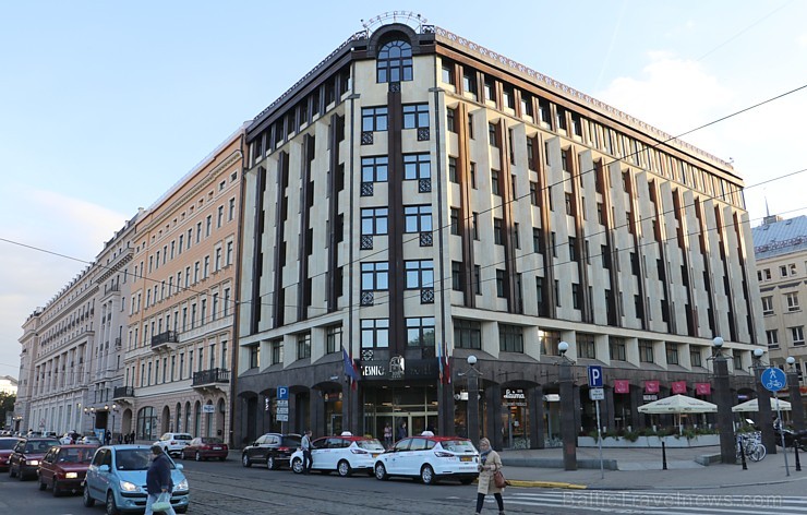 Populārākais latvietis no Itālijas un dziedātājs Roberto Meloni iegūst savu numuru Vecrīgas četru zvaigžņu viesnīcā «Hotel Roma» Populārākais latvietis no Itālijas un dziedātājs Roberto Meloni iegūst savu numuru Vecrīgas četru zvaigžņu viesnīcā «Hotel Roma» 184745