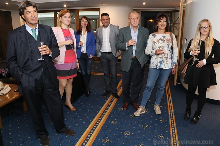 Populārākais latvietis no Itālijas un dziedātājs Roberto Meloni iegūst 26.09.2016 savu numuru Vecrīgas četru zvaigžņu viesnīcā «Hotel Roma» Populārākais latvietis no Itālijas un dziedātājs Roberto Meloni iegūst 26.09.2016 savu numuru Vecrīgas četru zvaigžņu viesnīcā «Hotel Roma» 184768