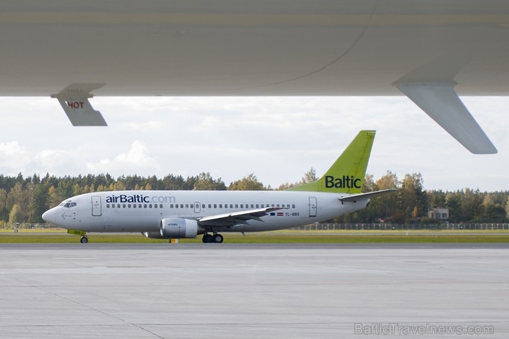Starptautiskajā lidostā «Rīga» lidsabiedrība airBaltic prezentē Bombardier ražoto «CS300» lidmašīnu Starptautiskajā lidostā «Rīga» lidsabiedrība airBaltic prezentē Bombardier ražoto «CS300» lidmašīnu 184893