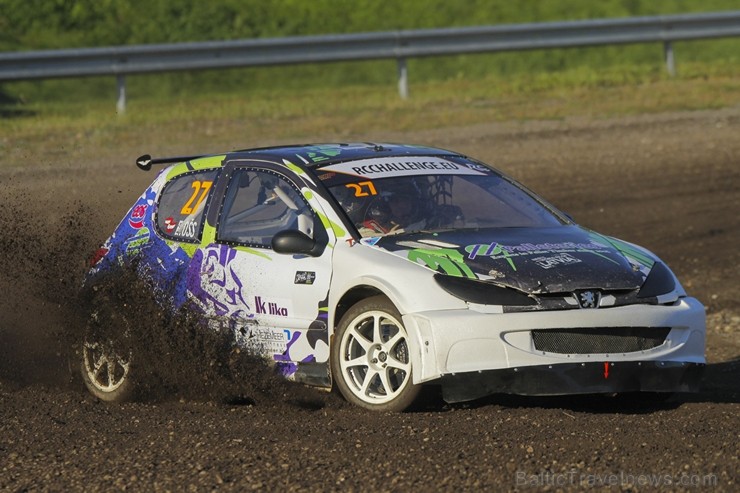 15. oktobrī Ropažu novada Sporta kompleksā „333” tika aizvadīts Latvijas Rallijkrosa kausa noslēdzošais posms 15. oktobrī Ropažu novada Sporta kompleksā „333” tika aizvadīts Latvijas Rallijkrosa kausa noslēdzošais posms 185901