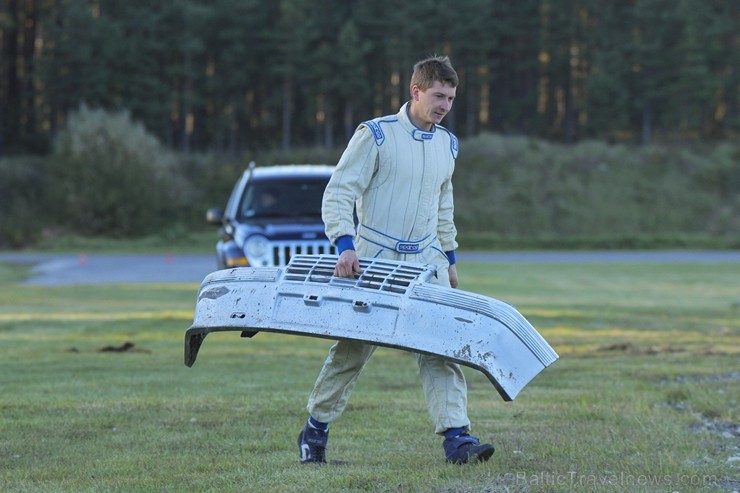 Ar pārsteigumiem un bagātām cīņām sporta kompleksā «333» noslēdzas Latvijas rallijkrosa sezona 185942