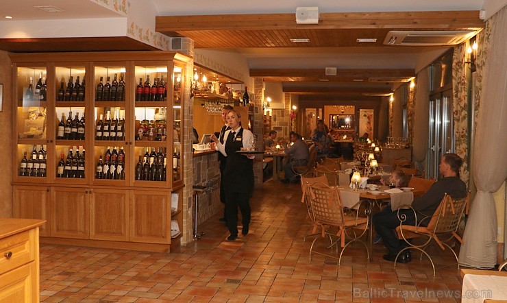 Jūrmalas piecu zvaigžņu viesnīca «Baltic Beach Hotel & Spa» izklaidē viesus ar izpārdošanas pasākumu «Saulainā nakts 2016» Jūrmalas piecu zvaigžņu viesnīca «Baltic Beach Hotel & Spa» izklaidē viesus ar izpārdošanas pasākumu «Saulainā nakts 2016» 186014