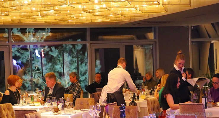 Jūrmalas piecu zvaigžņu viesnīca «Baltic Beach Hotel & Spa» izklaidē viesus ar izpārdošanas pasākumu «Saulainā nakts 2016» Jūrmalas piecu zvaigžņu viesnīca «Baltic Beach Hotel & Spa» izklaidē viesus ar izpārdošanas pasākumu «Saulainā nakts 2016» 186080