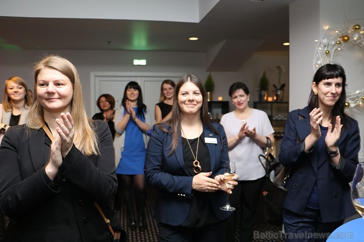 Pārdaugavas viesnīca «Radisson Blu Hotel Daugava» prezentē Ziemassvētkus un iepazīstina ar jauno direktoru Pārdaugavas viesnīca «Radisson Blu Hotel Daugava» prezentē Ziemassvētkus un iepazīstina ar jauno direktoru 186286