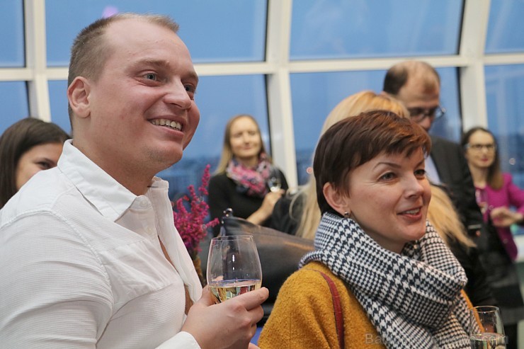 Pārdaugavas viesnīca «Radisson Blu Hotel Daugava» prezentē Ziemassvētkus un iepazīstina ar jauno direktoru Pārdaugavas viesnīca «Radisson Blu Hotel Daugava» prezentē Ziemassvētkus un iepazīstina ar jauno direktoru 186300