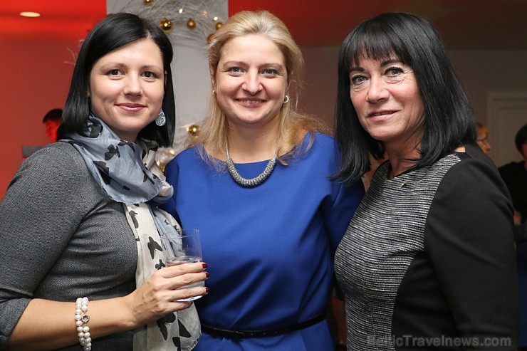 Pārdaugavas viesnīca «Radisson Blu Hotel Daugava» prezentē Ziemassvētkus un iepazīstina ar jauno direktoru Pārdaugavas viesnīca «Radisson Blu Hotel Daugava» prezentē Ziemassvētkus un iepazīstina ar jauno direktoru 186312