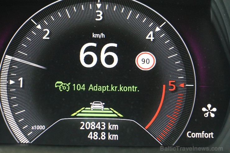 Travelnews.lv redakcija ar jauno Renault Megane iepazīst rudenīgo Sēliju 187325