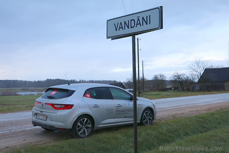 Travelnews.lv redakcija ar jauno Renault Megane iepazīst rudenīgo Sēliju 187337