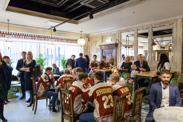 Pašā Rīgas sirdī – stacijas laukumā, tirdzniecības centrā “Origo” – ceturtdien, 3.novembrī, svinīgi atklāts pirmais jaunā dizaina koncepta LIDO restor Pašā Rīgas sirdī – stacijas laukumā, tirdzniecības centrā “Origo” – ceturtdien, 3.novembrī, svinīgi atklāts pirmais jaunā dizaina koncepta LIDO restor 187417