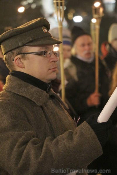 Lāčplēša  dienā pie Brīvības pieminekļa pulcējas Latvijas patrioti ar lāpām 187661