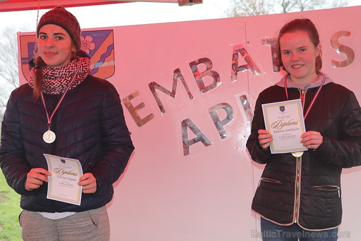 Latvijas dzimšanas dienu Rembate atzīmē ar 3 un 10 km skrējienu 
Foto atbalsts: Pulsometrs.lv 188135