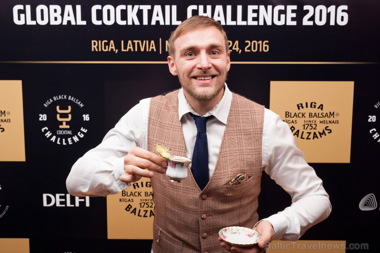Starptautiskais bārmeņu konkurss «Riga Black Balsam Global Cocktail Challenge 2016» pulcē 19 valstis (Papildināts) Starptautiskais bārmeņu konkurss «Riga Black Balsam Global Cocktail Challenge 2016» pulcē 19 valstis (Papildināts) 188710