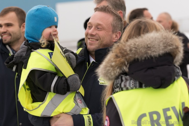 Rīga. Šodien, 2016.gada 30.novembrī Latvijas lidsabiedrība airBaltic Rīgā sagaidīja pasaulē pirmo Bombardier CS300 lidmašīnu. Rīga. Šodien, 2016.gada 30.novembrī Latvijas lidsabiedrība airBaltic Rīgā sagaidīja pasaulē pirmo Bombardier CS300 lidmašīnu. 188869