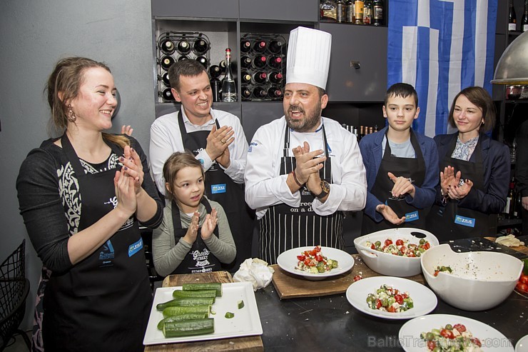 Grieķijas viesnīcu ķēde «Aldemar Resorts» un tūroperators «Tez Tour» atklāj gastronomiskos noslēpumus Grieķijas viesnīcu ķēde «Aldemar Resorts» un tūroperators «Tez Tour» atklāj gastronomiskos noslēpumus 189705