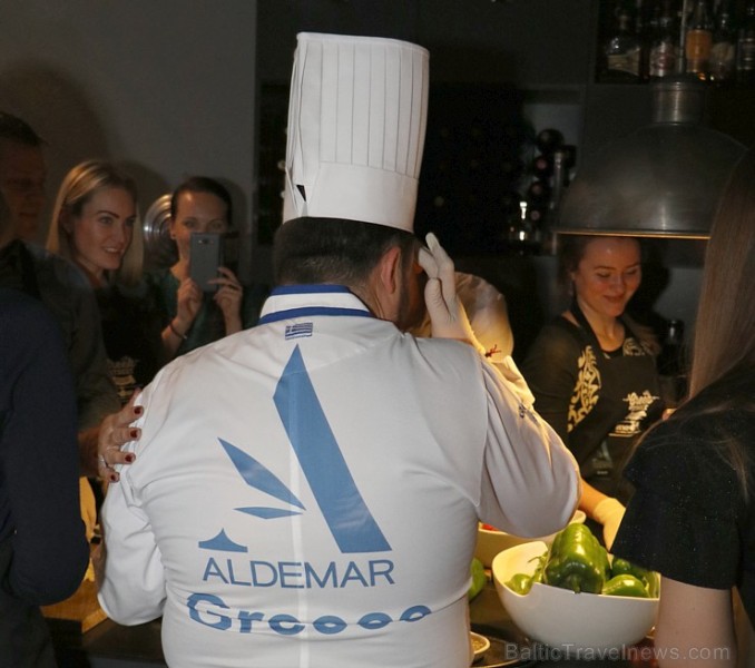 Grieķijas viesnīcu ķēde «Aldemar Resorts» un tūroperators «Tez Tour» atklāj gastronomiskos noslēpumus Grieķijas viesnīcu ķēde «Aldemar Resorts» un tūroperators «Tez Tour» atklāj gastronomiskos noslēpumus 189772