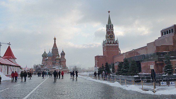 Travelnews.lv apskata Ziemassvētku tirdziņu Sarkanajā laukumā Maskavā. Atbalsta: Baltic Travel Group un Aeroflot Travelnews.lv apskata Ziemassvētku tirdziņu Sarkanajā laukumā Maskavā. Atbalsta: Baltic Travel Group un Aeroflot 189908