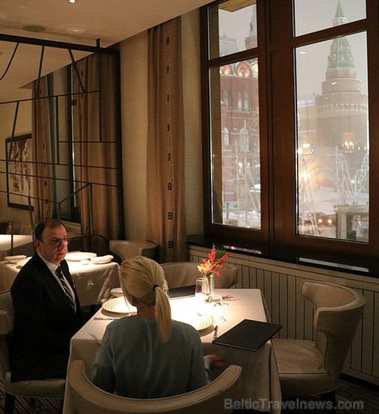 Tūrisma firmas «Baltic Travel Group» vadītājs izbauda «Four Seasons Hotel Moscow» lrestorāna un bāra piedāvājumu Tūrisma firmas «Baltic Travel Group» vadītājs izbauda «Four Seasons Hotel Moscow» lrestorāna un bāra piedāvājumu 190121