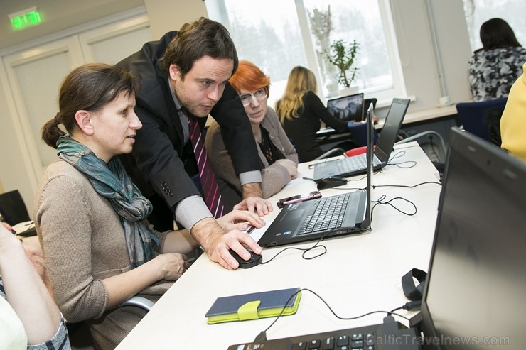 Tūrisma uzņēmēji piedalijās apmācību seminārā, kurā uzmanība tika pievērsta diviem jautājumiem- Tūrisma produkts un Informācijas tehnoloģiju iespējas Tūrisma uzņēmēji piedalijās apmācību seminārā, kurā uzmanība tika pievērsta diviem jautājumiem- Tūrisma produkts un Informācijas tehnoloģiju iespējas 190943