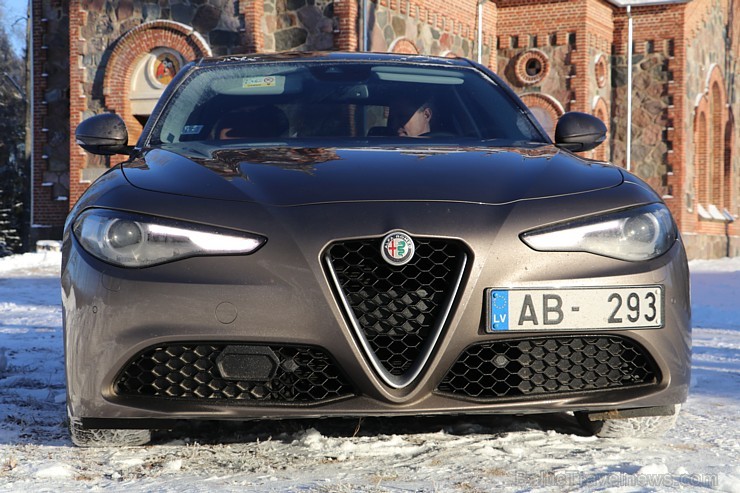 Travelnews.lv redakcija 3 dienas apceļo Vidzemi ar jauno Alfa Romeo Giulia 2.2 180 MJet AT Super Travelnews.lv redakcija 3 dienas apceļo Vidzemi ar jauno Alfa Romeo Giulia 2.2 180 MJet AT Super 191100