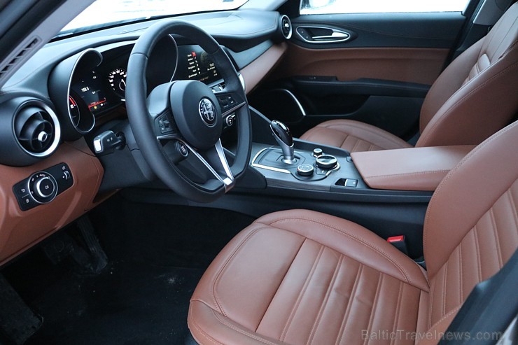 Travelnews.lv redakcija 3 dienas apceļo Vidzemi ar jauno Alfa Romeo Giulia 2.2 180 MJet AT Super Travelnews.lv redakcija 3 dienas apceļo Vidzemi ar jauno Alfa Romeo Giulia 2.2 180 MJet AT Super 191103
